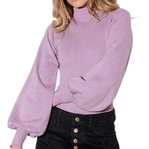 **NWT** BOUTIQUE Balloon Long Sleeve Bodysuit